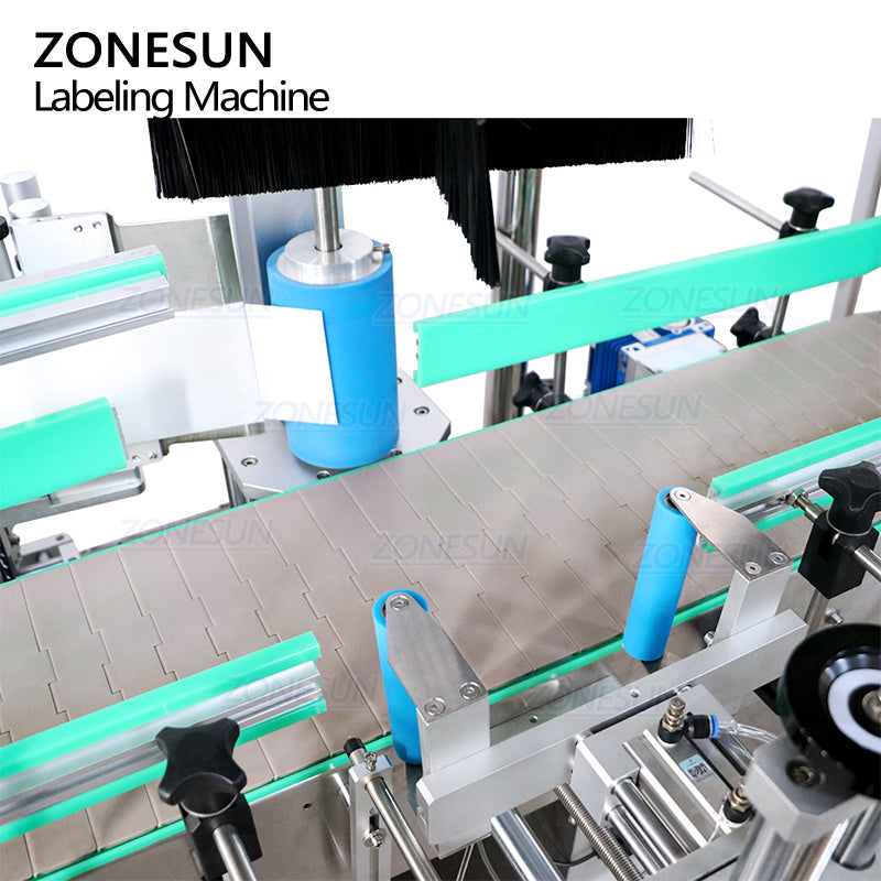 labeling structure of big bucket labeling machine