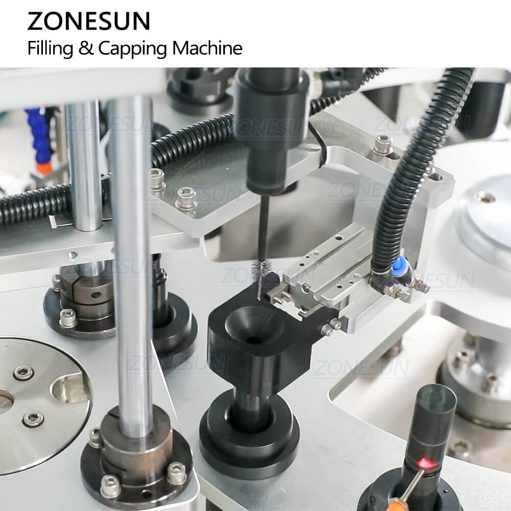 cap feeding structure of tube filling capping machine