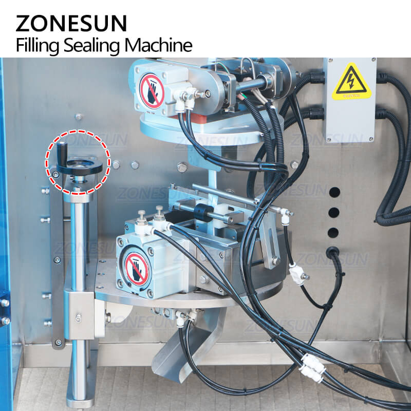 cutting structure of servo filling sealing machine