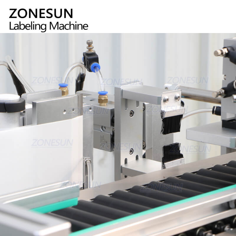 labeling structure of horizontal labeler machine